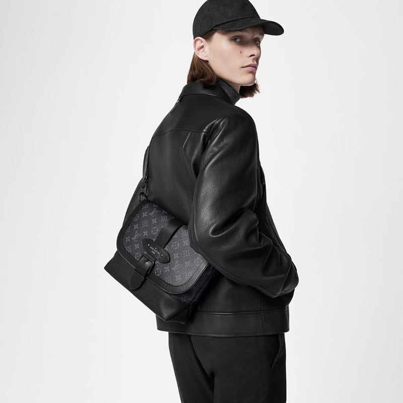 LV ソミュール・メッセンジャーRef: M45911