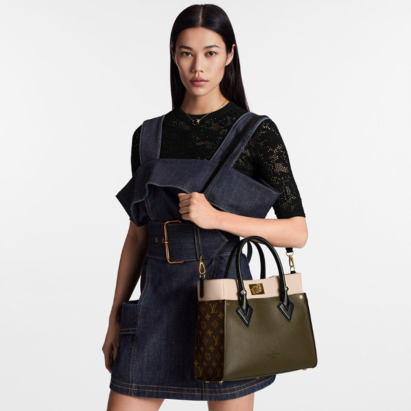 LV オンマイサイド MMRef: M55302