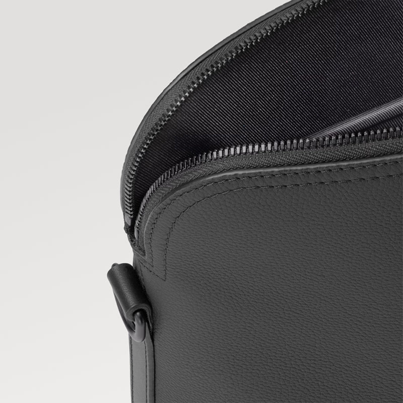 LV テイクオフ･ブリーフケース  Ref:M59159