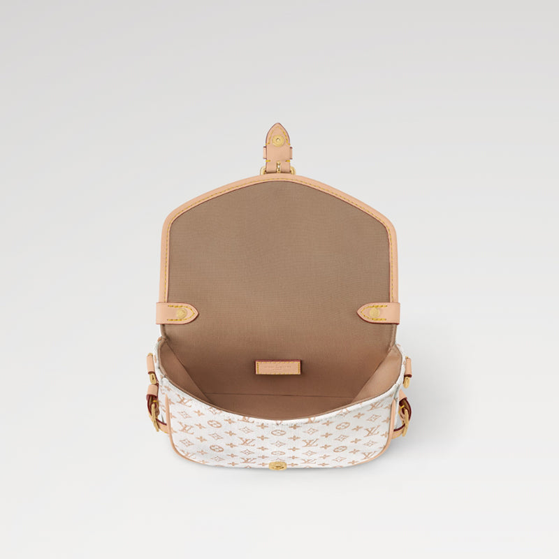 LV ソミュール BB   Ref:M12327