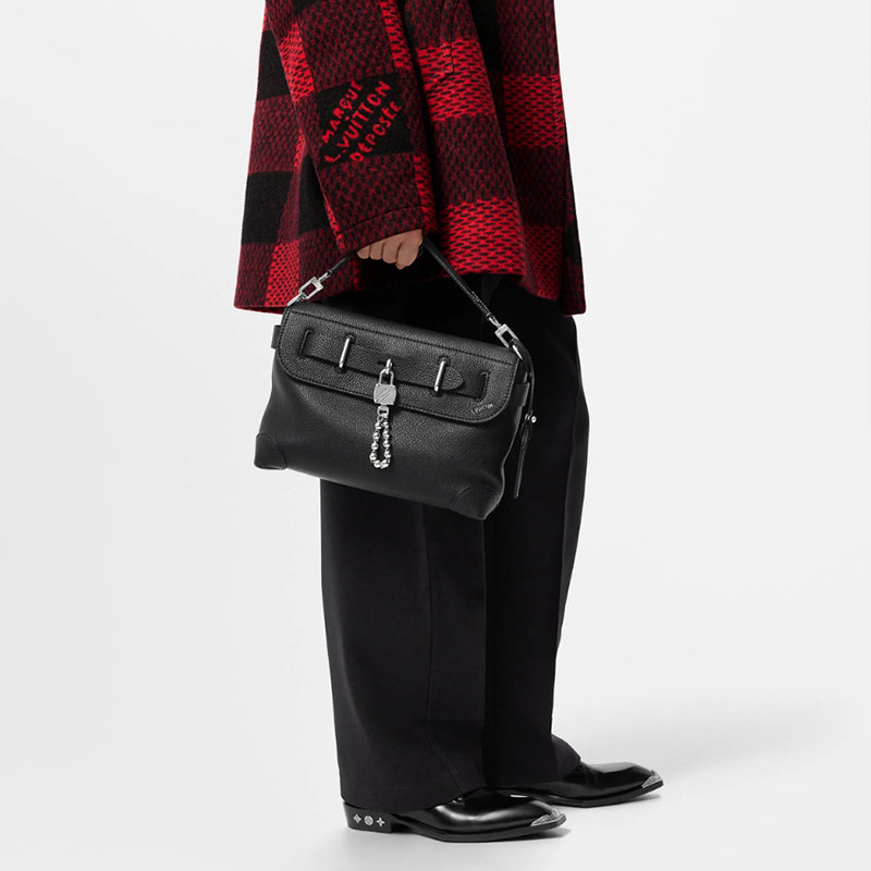LV スティーマー クロスボディ ハンドバッグ   Ref:M11607