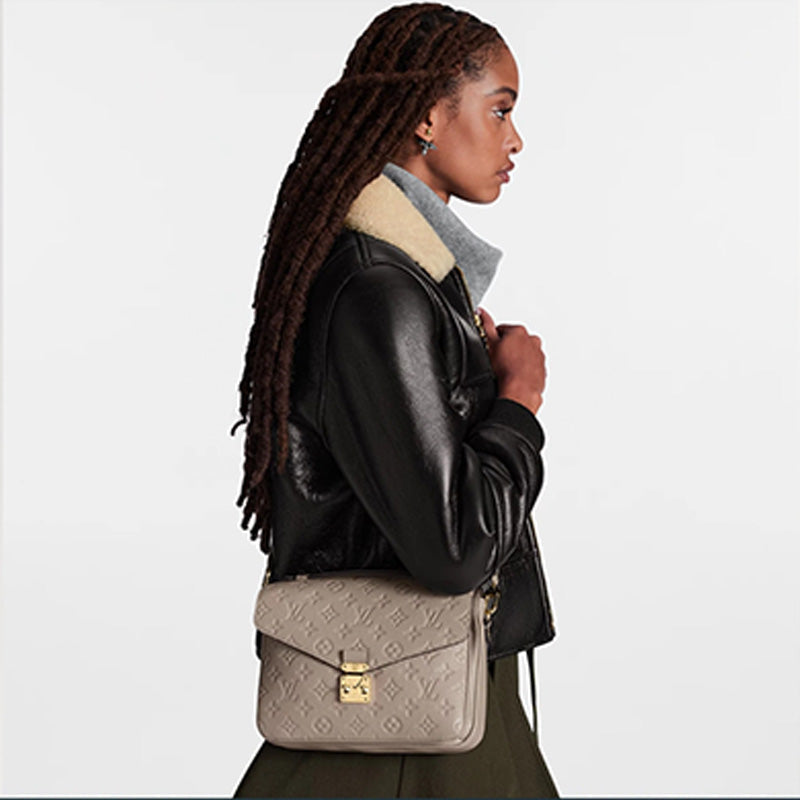 LV ポシェット メティス ハンドバッグRef: M44881