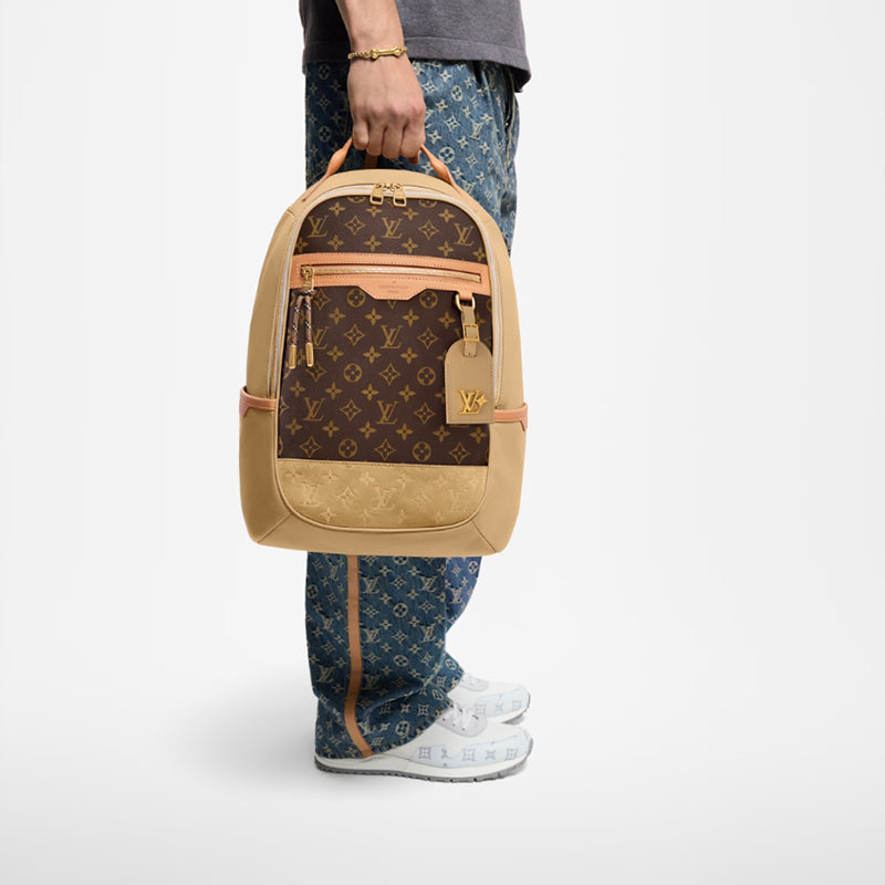 LV アウトドアバックパック   Ref：M12624