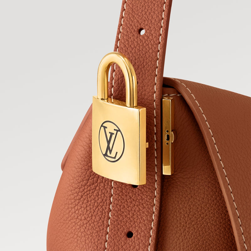 LV ローキーメッセンジャーハンドバッグ   Ref:M13151